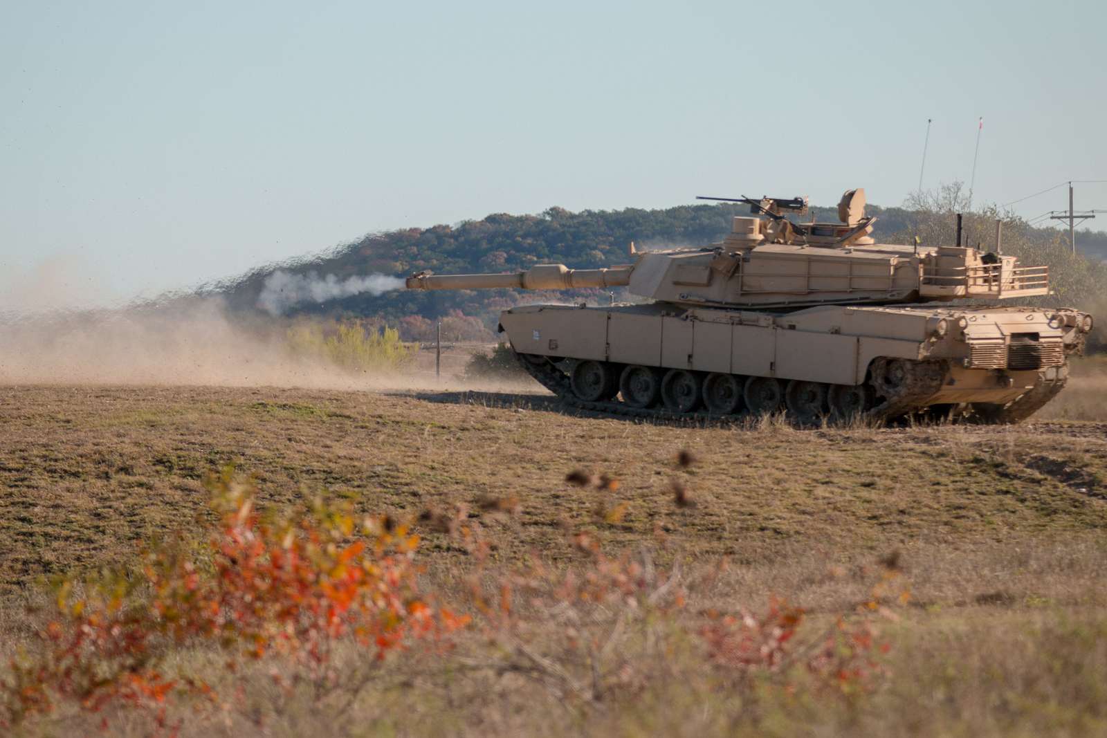 A Tank Crew From 2nd Battalion, 12th Cavalry Regiment, - NARA & DVIDS ...