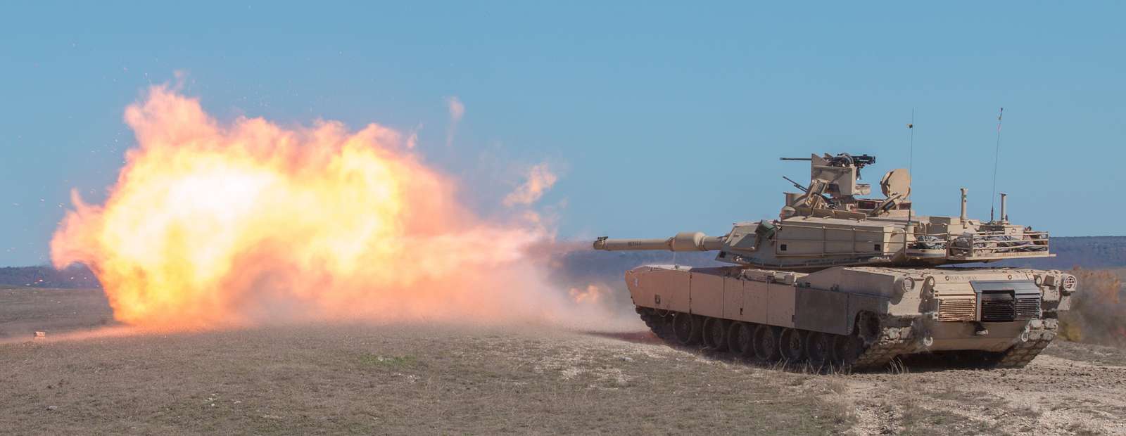 A tank crew from 2nd Battalion, 12th Cavalry Regiment, - NARA & DVIDS ...