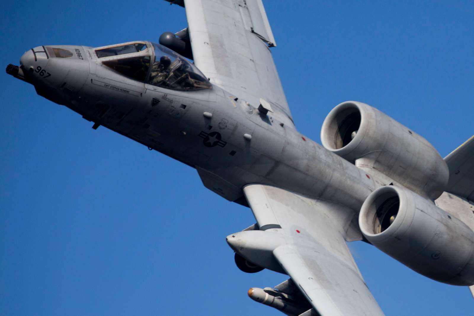 A U.s. Air Force A-10 Warthog Conducts A Training Mission - Nara 