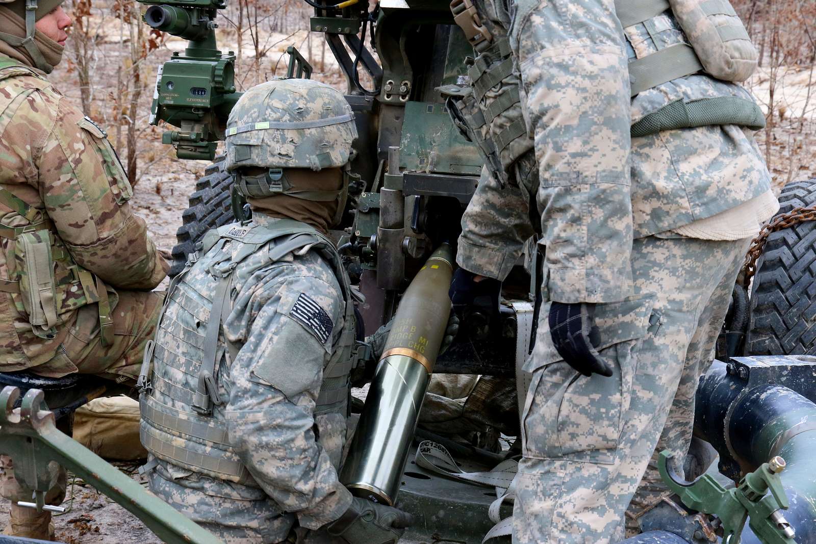 A gunner assigned to the 82nd Airborne Division Artillery - NARA ...