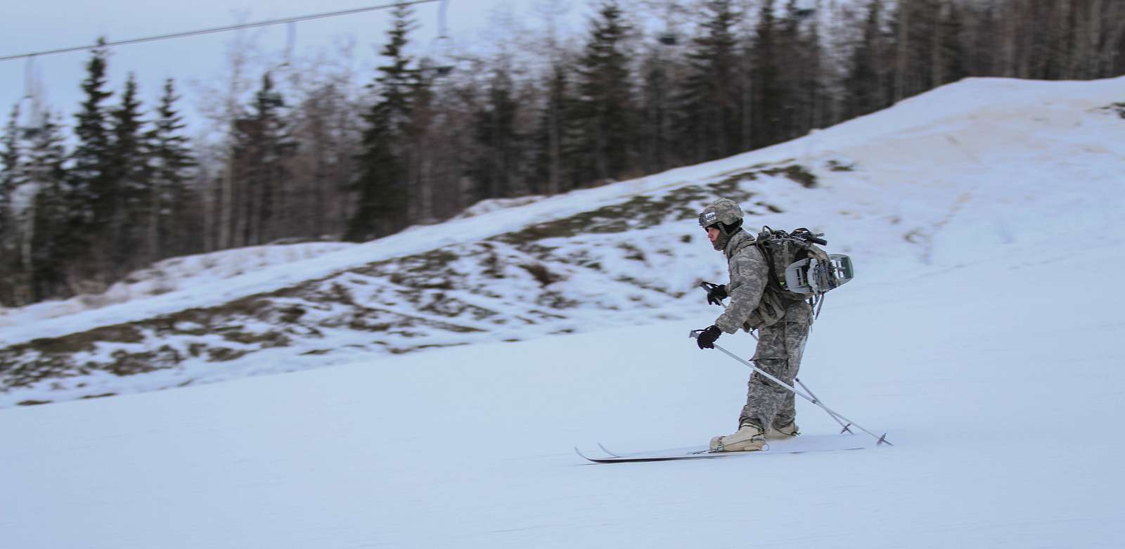 A U.S. Army Alaska Soldier competes in the downhill - NARA & DVIDS ...