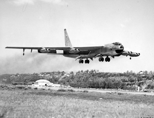 B-52C In FLight, US Air Force Photo - PICRYL - Public Domain Media Search  Engine Public Domain Search