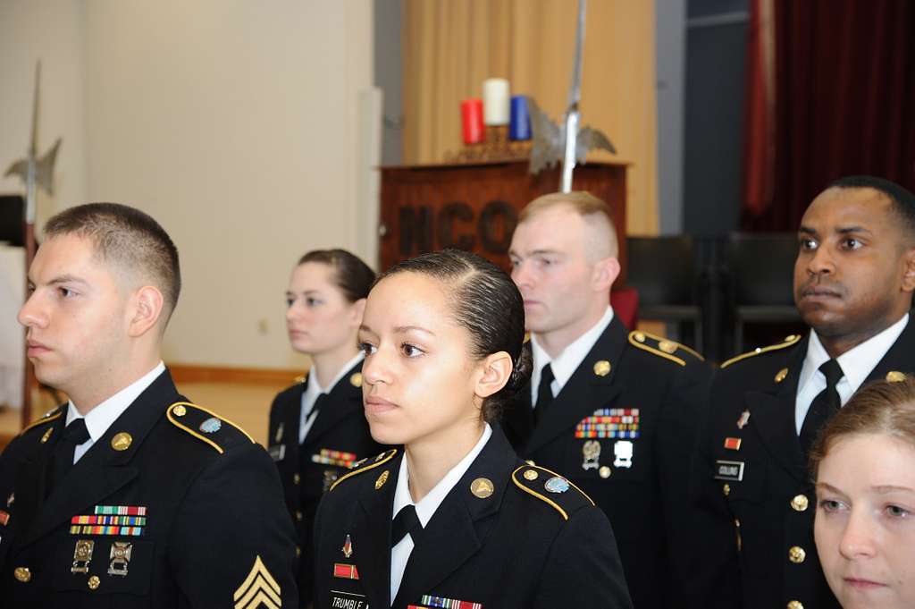 Inductees line up after receiving their plaques during - PICRYL ...