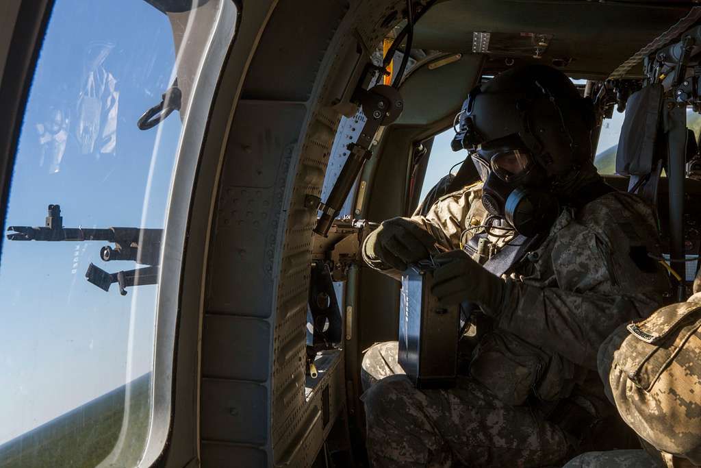 Sgt. William Harpe, a UH-60 Black Hawk helicopter crew - NARA & DVIDS ...