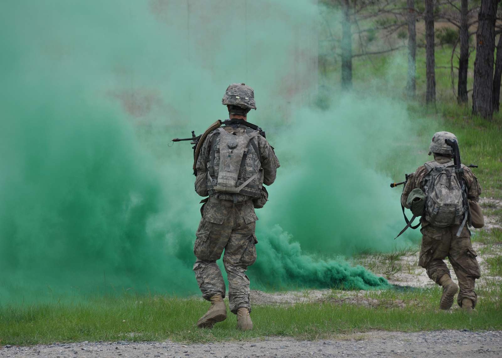 U.S. Soldiers from 1st Brigade Combat Team, 101st Airborne - NARA ...