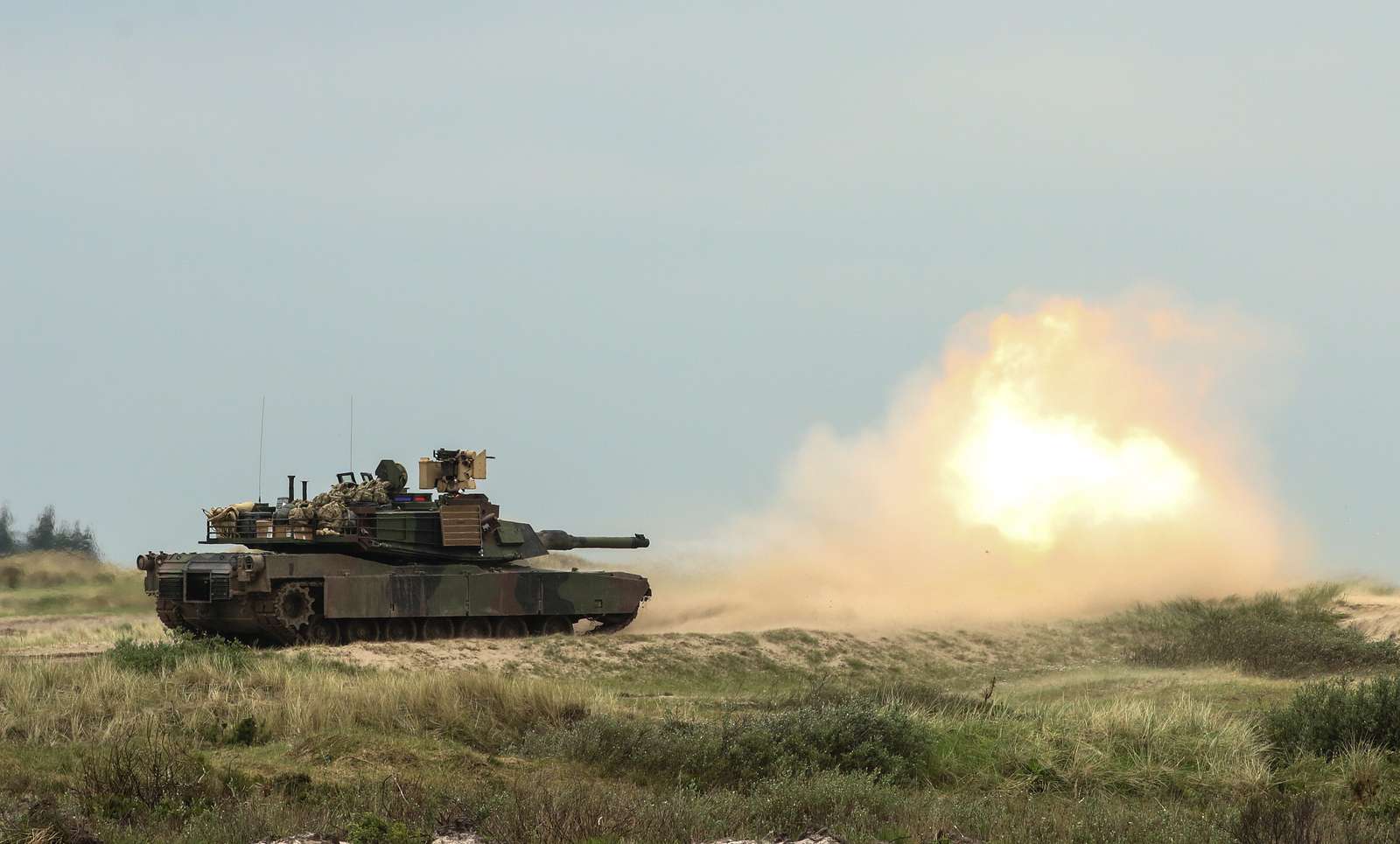 An M1A2 Abrams Main Battle Tank fires at targets during - NARA & DVIDS ...