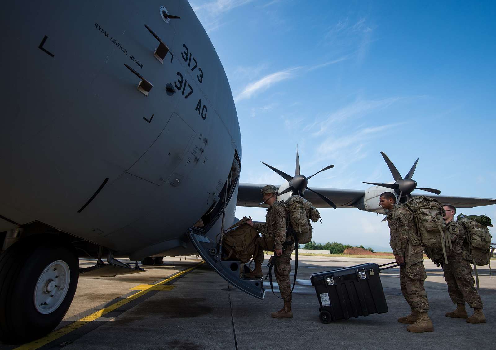 U.S. Army 173rd Airborne Brigade soldiers board a C-130J - NARA & DVIDS ...