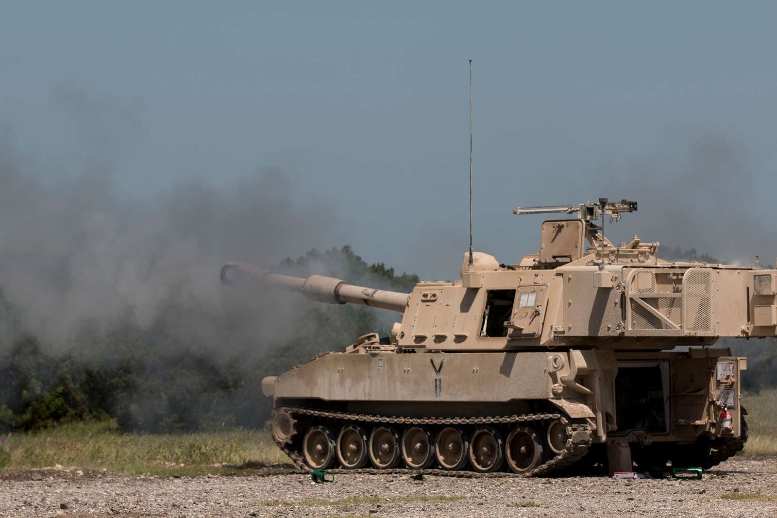 An M109A6 Paladin assigned to the 155th Armored Brigade - NARA & DVIDS ...