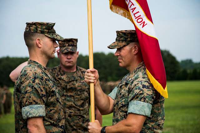 U.s. Marine Corps Lt. Col. Robert M. Hancock, Right, - Picryl - Public 