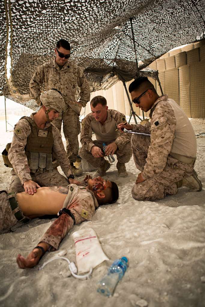 U.S. Navy Hospital Corpsmen with Special Purpose Marine - PICRYL Public ...