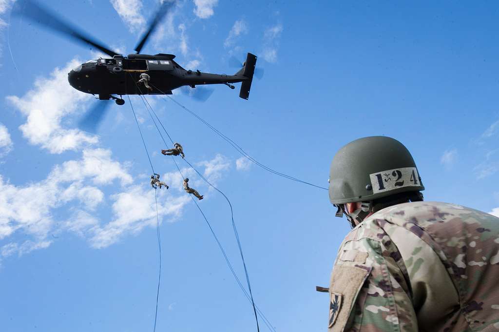 U.S. Army Soldiers rappel from an UH-60 Black Hawk - PICRYL Public ...