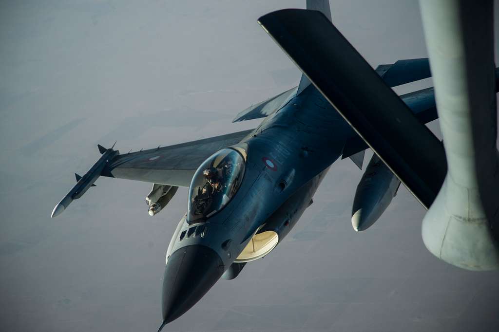 A Royal Danish Air Force F-16 Fighting Falcon Descends - NARA & DVIDS ...