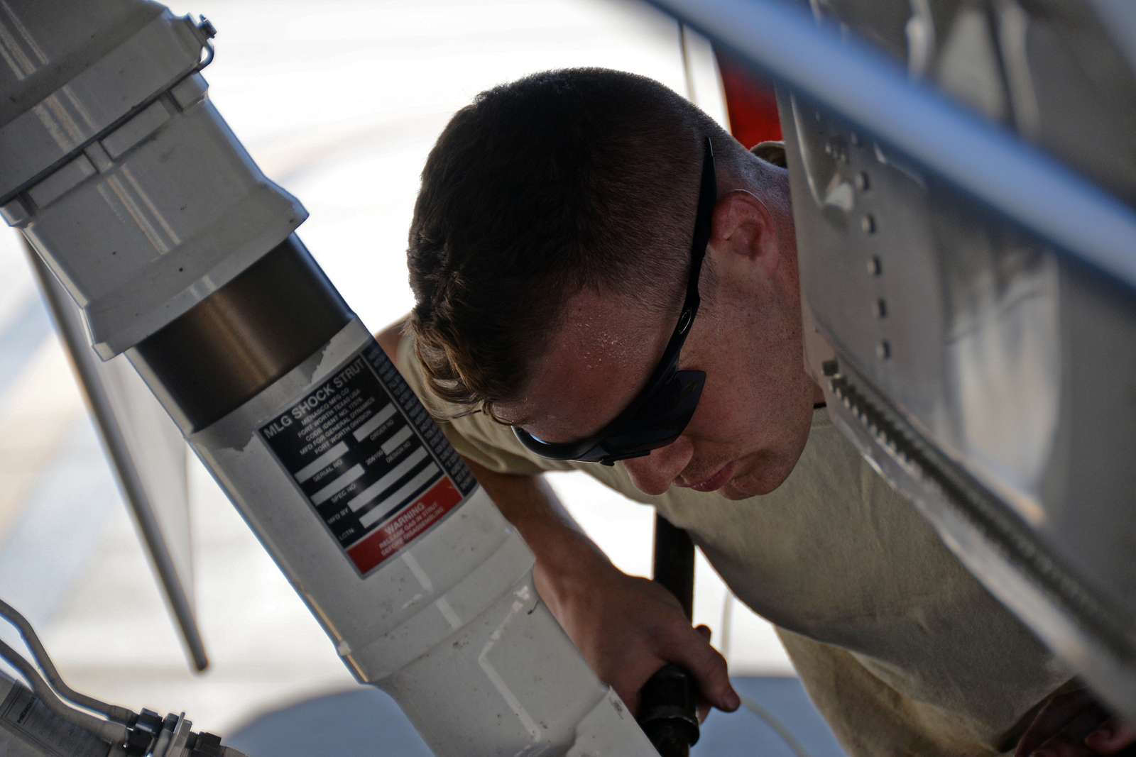 U.S. Air Force Senior Airman Jonathan Enos, Crewchef - U.S. National ...