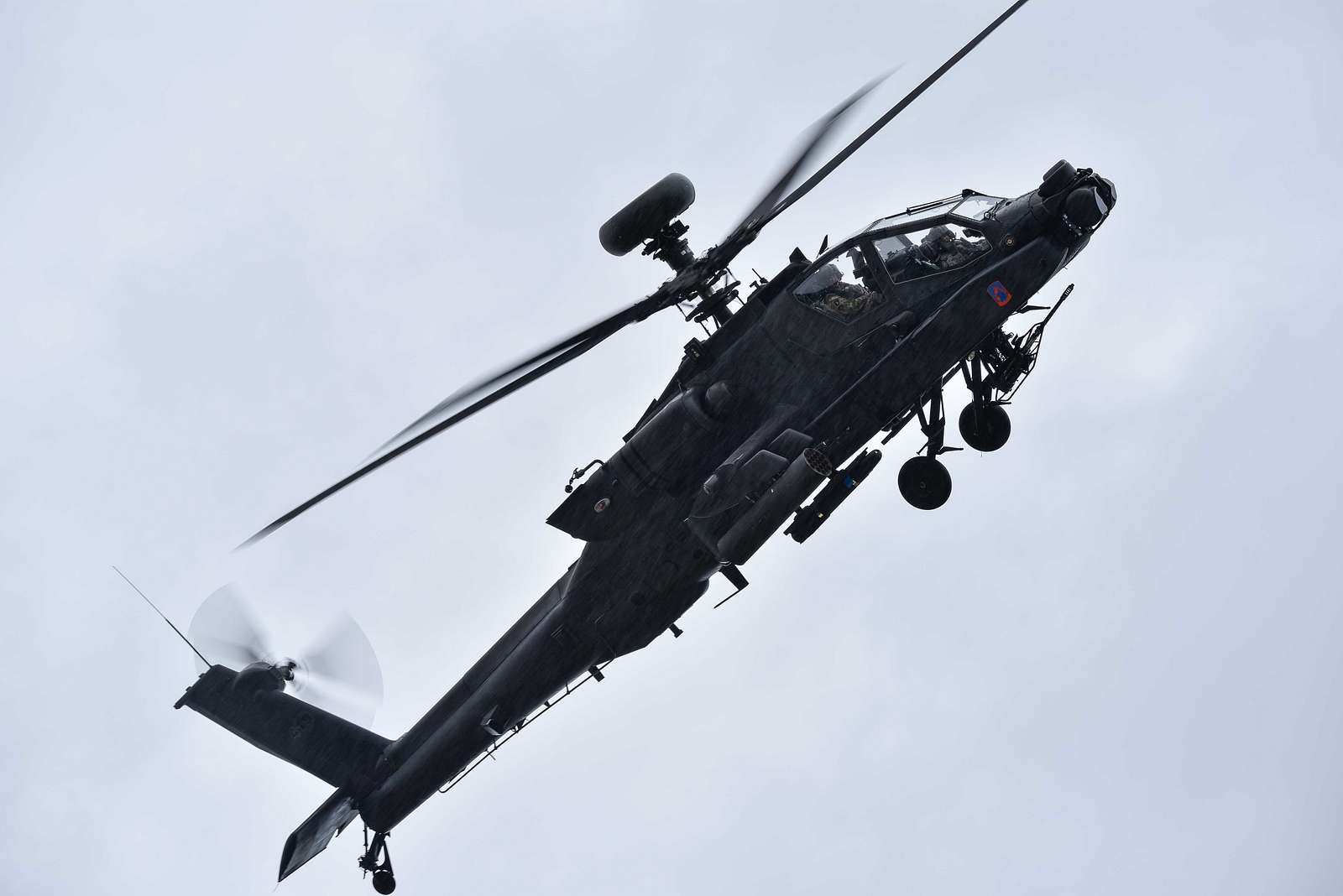 An AH-64D Apache Longbow Attack Helicopter, Assigned - NARA & DVIDS ...