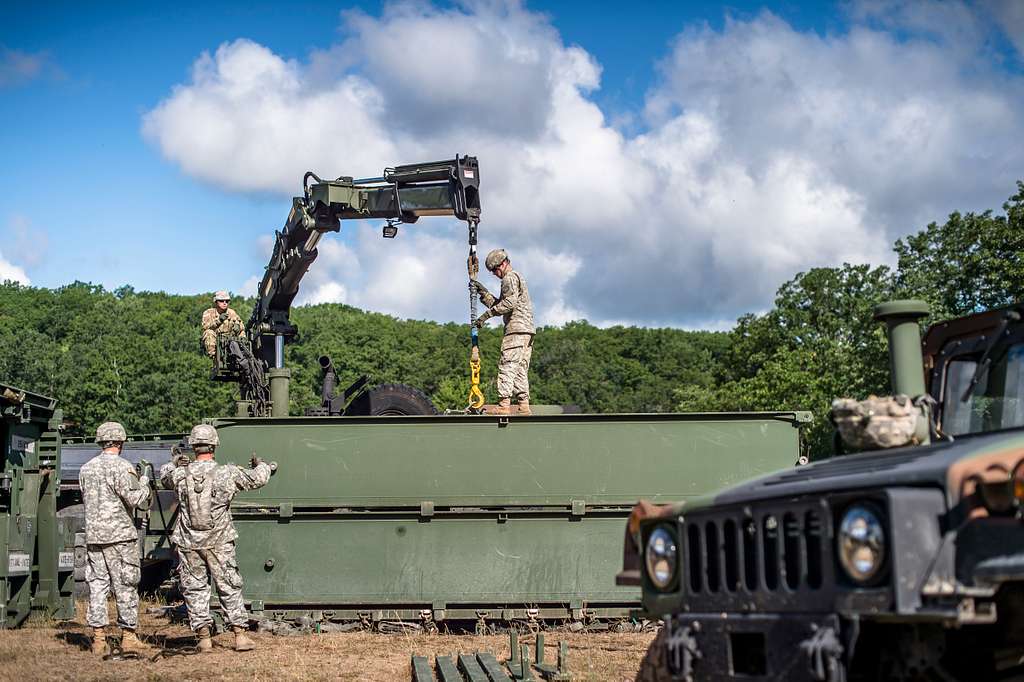 Soldiers from the 1437th Multi-Role Bridge Company, - NARA & DVIDS ...