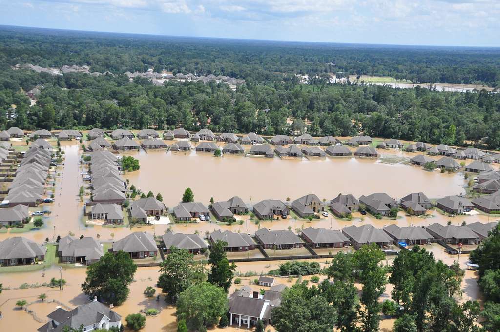 Flooded areas of Baton Rouge, Louisiana, are shown - PICRYL - Public ...