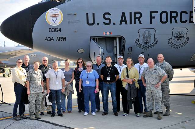445th Airlift Wing September Spotlight Performer > 445th Airlift