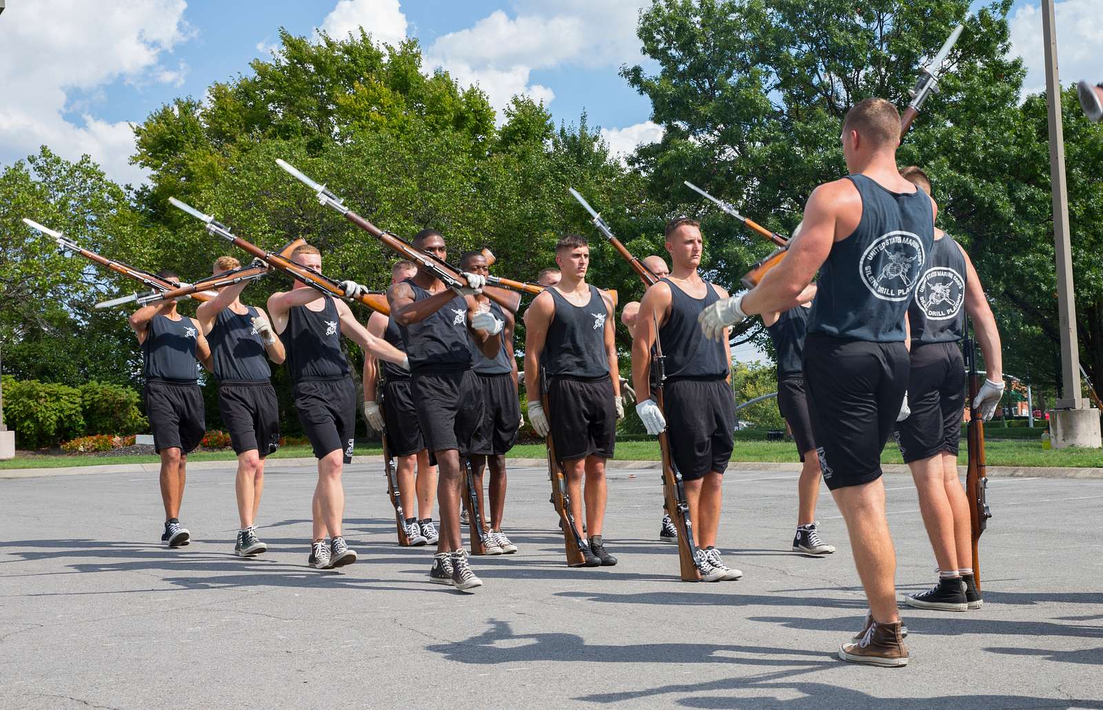 The U S Marine Corps Silent Drill Platoon Practices Nara And Dvids