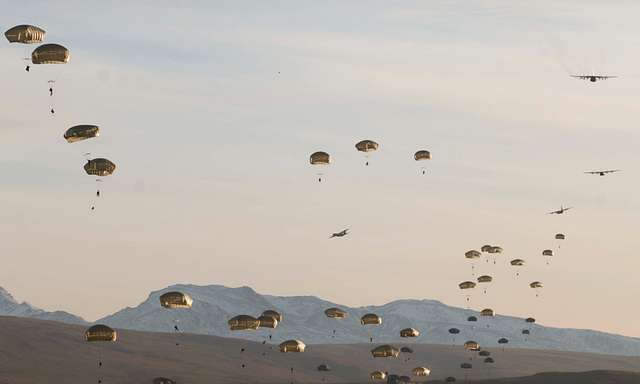 Paratroopers With 1st Battalion 501st Parachute Infantry Picryl
