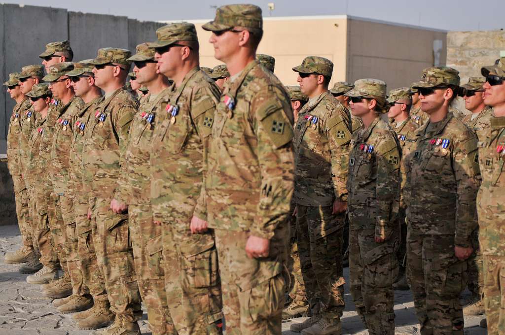 7 Soldiers from 2 4 id receive awards during combat deployment Images ...