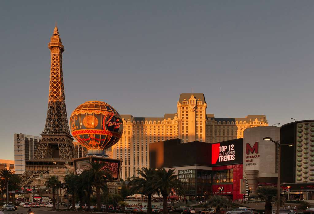 Paris Las Vegas Casino Resort, Las Vegas, Nevada - PICRYL - Public Domain  Media Search Engine Public Domain Search