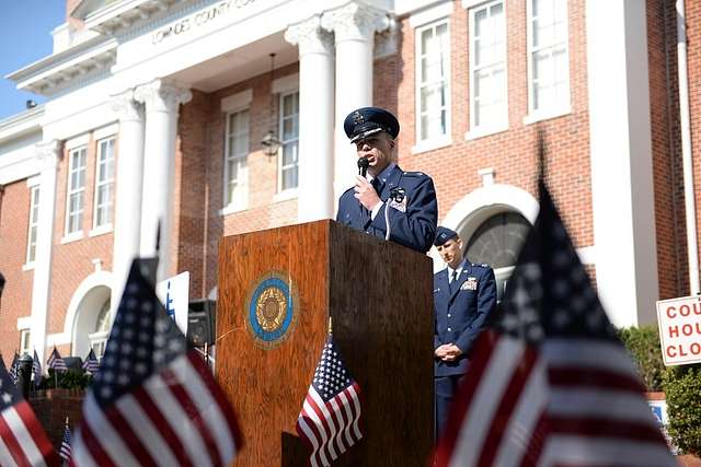 DVIDS - Images - New Orleans Saints Veterans Day celebration [Image 1 of 2]