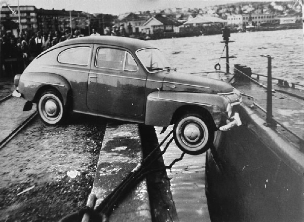 Car Crashes With Submarine Krock Med Bil Och Ubat Picryl Public Domain Image