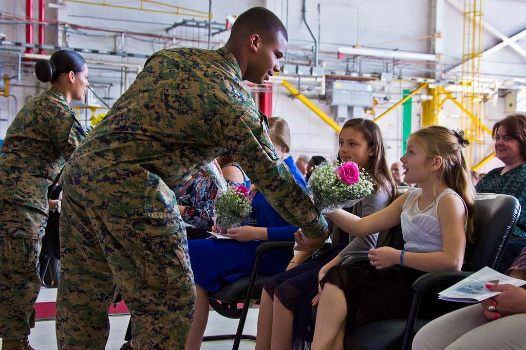 DVIDS - Images - Colonel Vincent E. Clark Retirement Ceremony and FRC  Change of Command [Image 8 of 15]