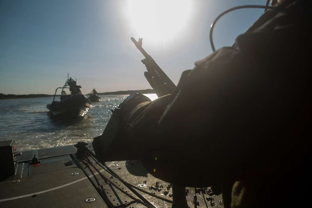 Royal Netherlands Marines Conduct A M240B Machine Gun - NARA & DVIDS ...