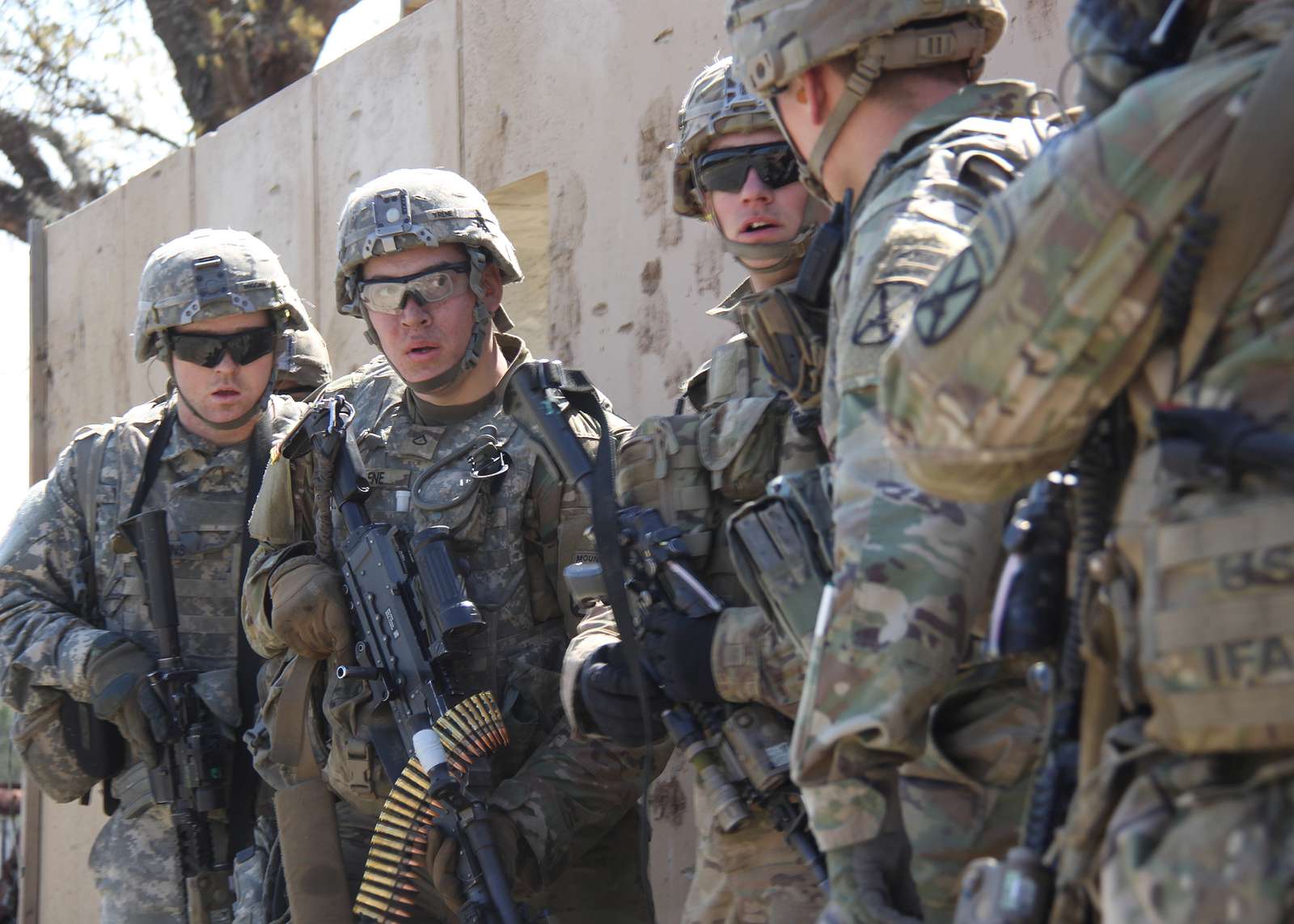 Soldiers with 2nd Battalion, 22nd Infantry Regiment, - NARA & DVIDS ...