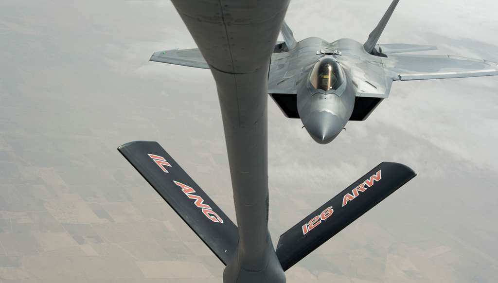 A U.S. Air Force F-22 Raptor Approaches A U.S. Air - PICRYL Public ...