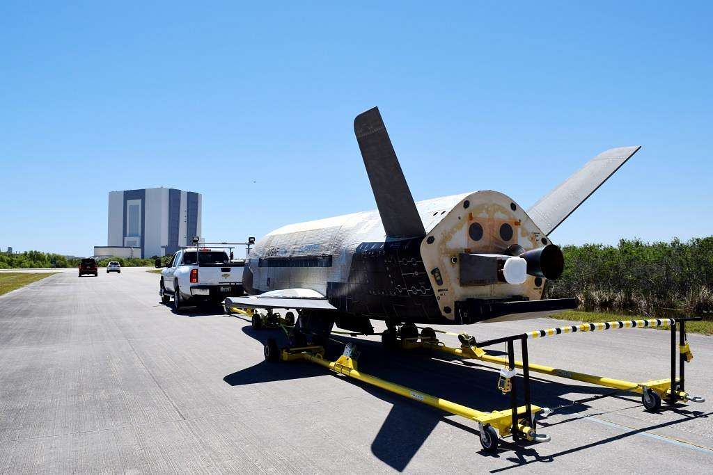 the-air-force-s-x-37b-orbital-test-vehicle-mission-nara-dvids