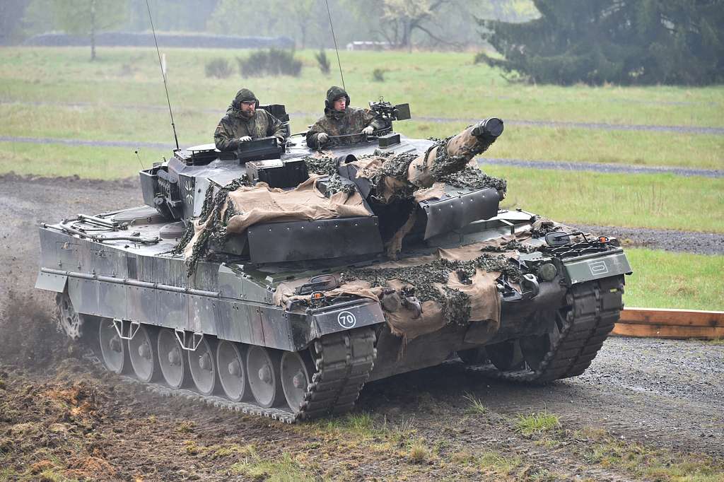 German soldiers maneuver their Leopard 2A6 tank through - NARA & DVIDS ...