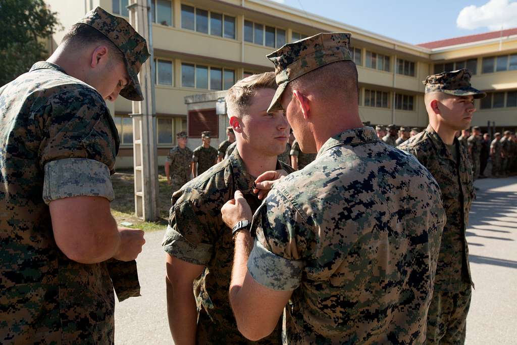 Petty Officer Third Class Scott Rose, a hospital corpsman - PICRYL ...