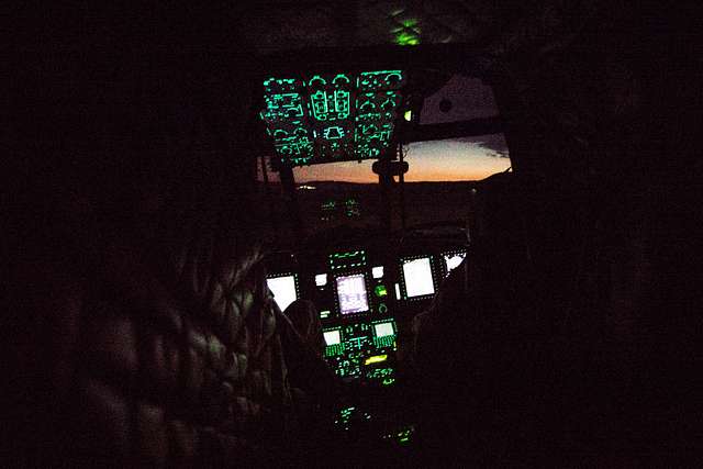 Chinook cockpit. American helicopters transport VJTF-troops - NARA ...