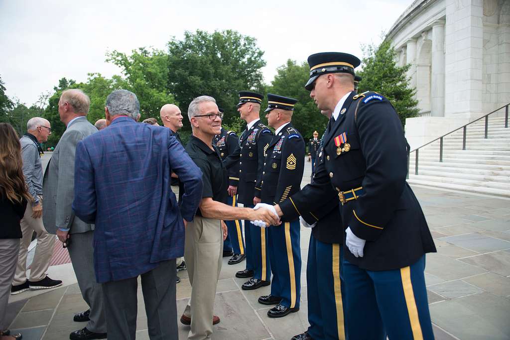 DVIDS - Images - Players from the Atlanta Falcons visit Soldiers