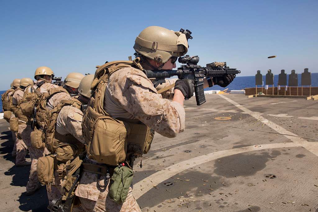 Marines assigned to the Maritime Raid Force, 24th Marine - PICRYL ...