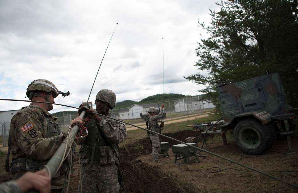 U.S. Army Reserve Military Police Soldiers With The - PICRYL - Public ...