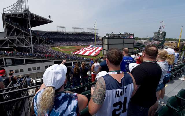 DVIDS - Images - U.S. Soldiers, families meet Chicago Cubs mascot [Image 8  of 8]