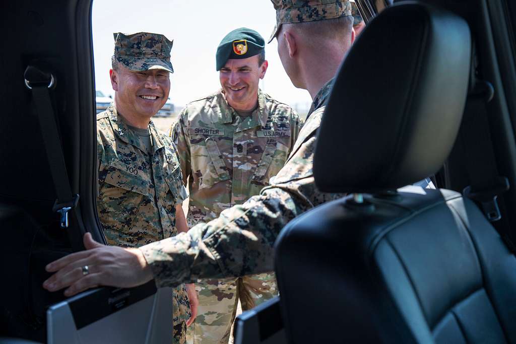 A Critical Skills Operator with 1st Marine Raider Support - NARA ...