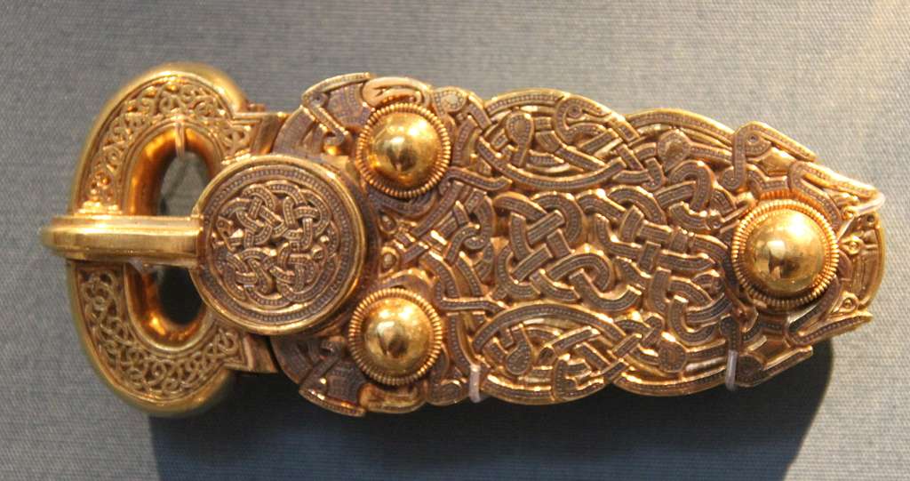 Anglo-Saxon Gold Buckle from Sutton Hoo Burial, 625-630 AD - PICRYL ...