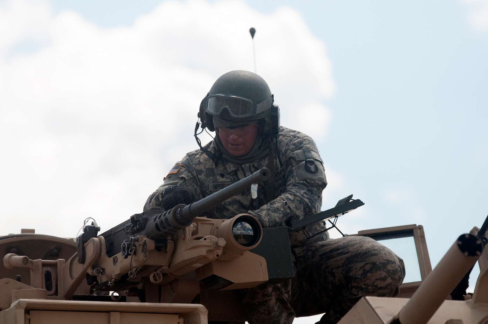 A Soldier Conducts Maintenance Of His Abrams Tank August - Nara & Dvids 