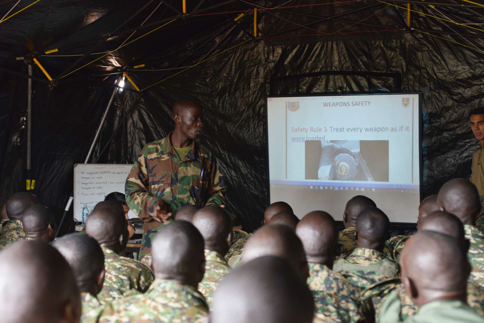 A Uganda People’s Defence Force Soldier Teaches Weapons - NARA & DVIDS ...