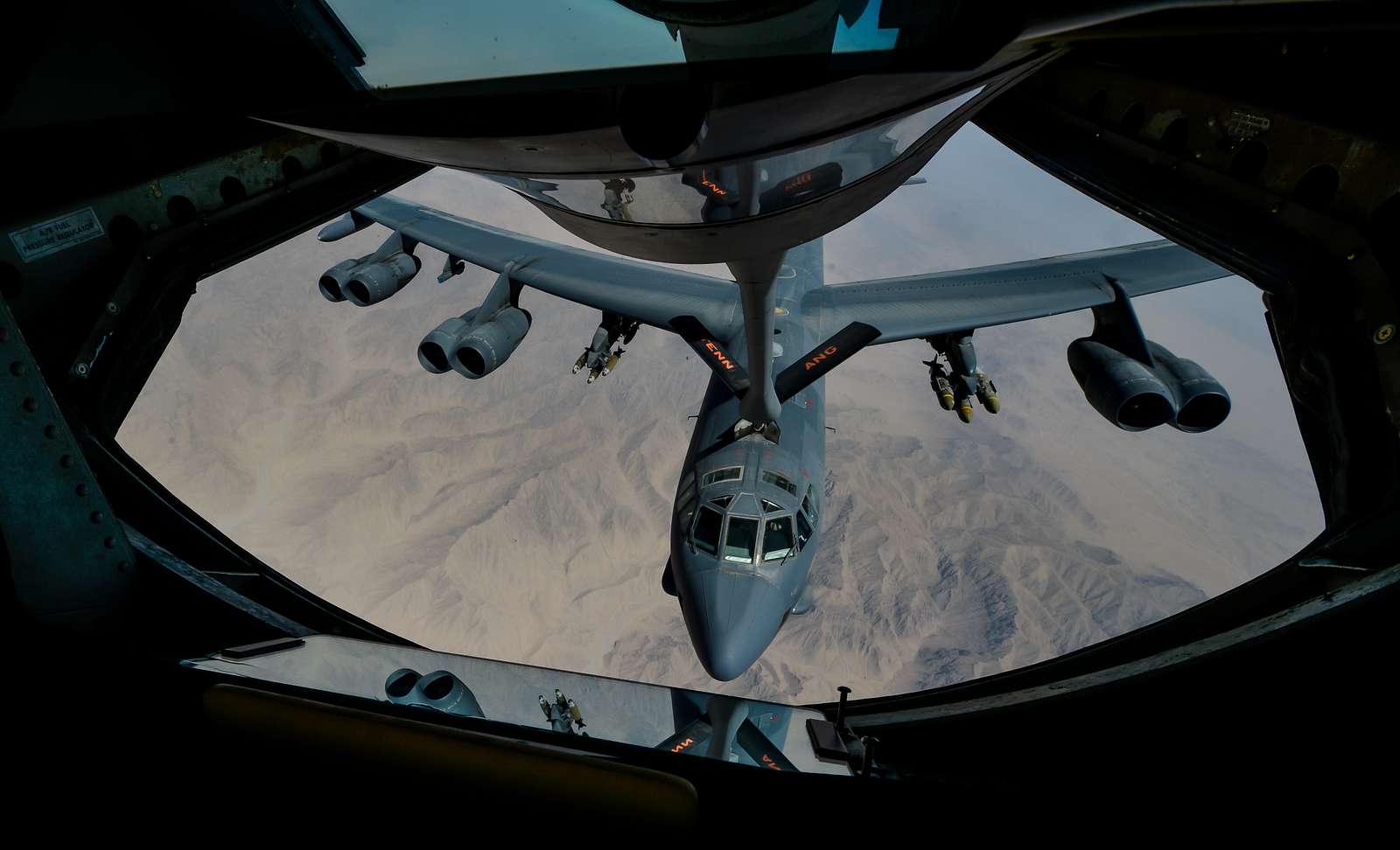 A U.S. Air Force B-52 Stratofortress Receives Fuel - NARA & DVIDS ...