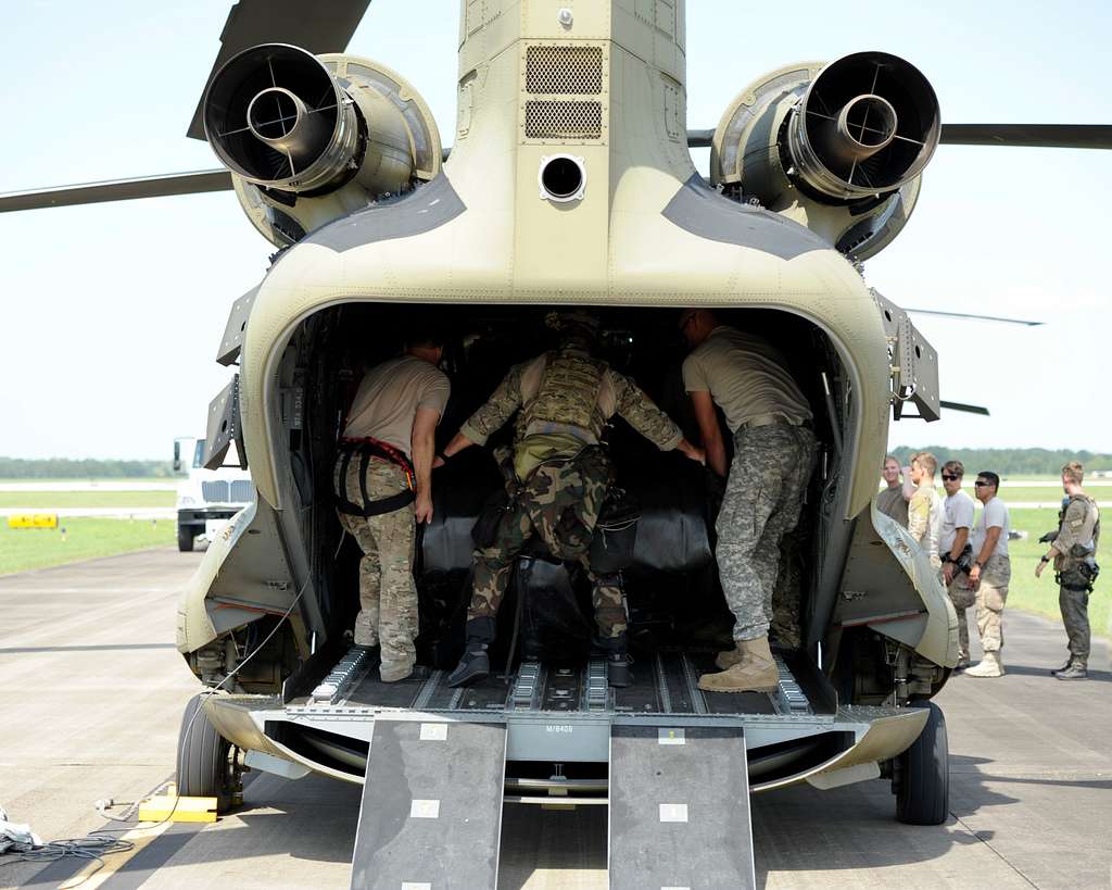 Airmen from the 48th Rescue Squadron and 58th Rescue - NARA & DVIDS ...