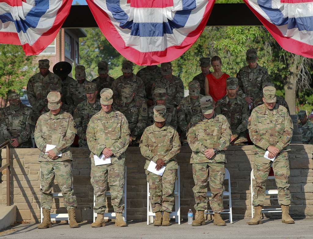 The 2017 TRADOC Drill Sergeant And AIT Platoon Sergeant - NARA & DVIDS ...