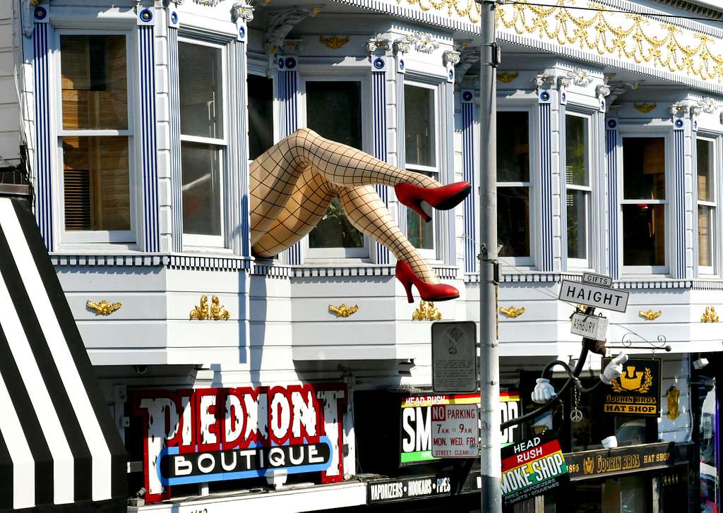 Dangling Legs at the Piedmont Boutique – San Francisco, California - Atlas  Obscura