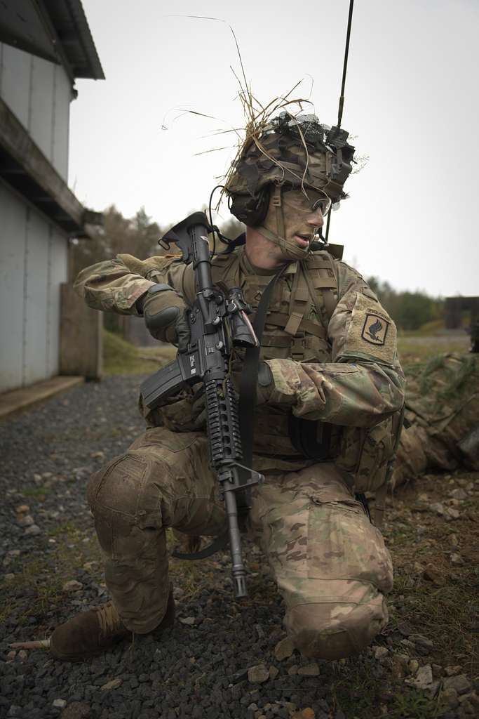 GRAFENWOEHR, Germany -- A U.S. Army Paratrooper Assigned - NARA & DVIDS ...