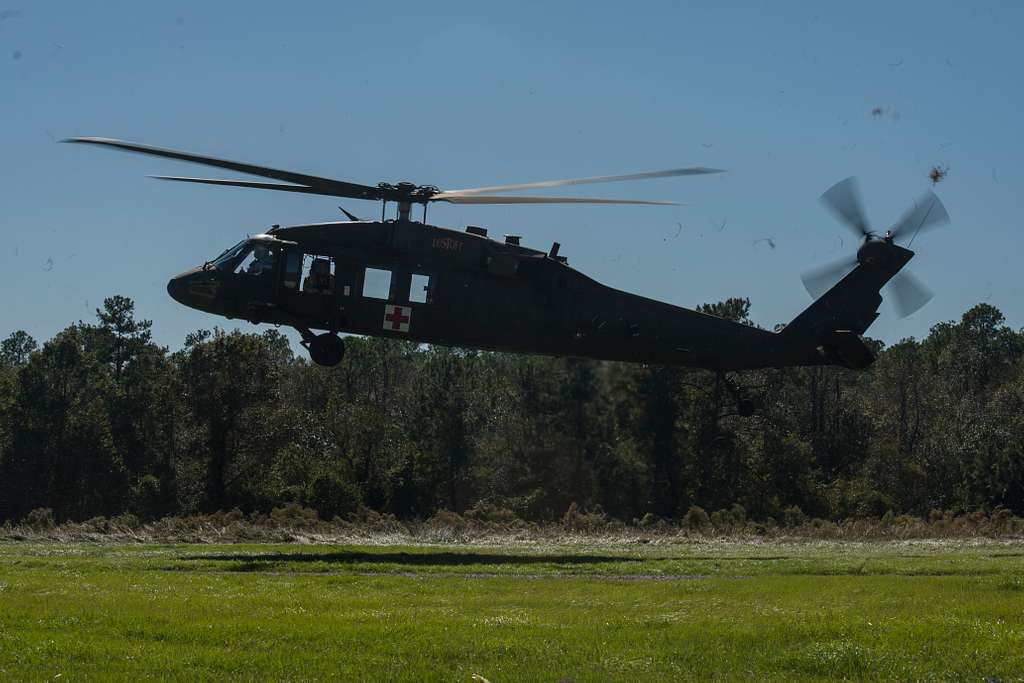 A U.S. Army UH-60 Black Hawk medical evacuation helicopter, - NARA ...