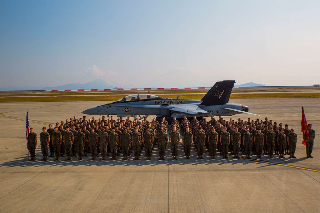 U.S. Marines on X: Choke Hold Marines with Marine Aviation Logistics  Squadron 12 grapple at Marine Corps Air Station Iwakuni, Japan.   / X